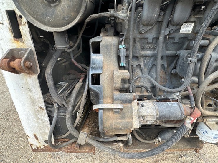 bobcat-t180-image-35