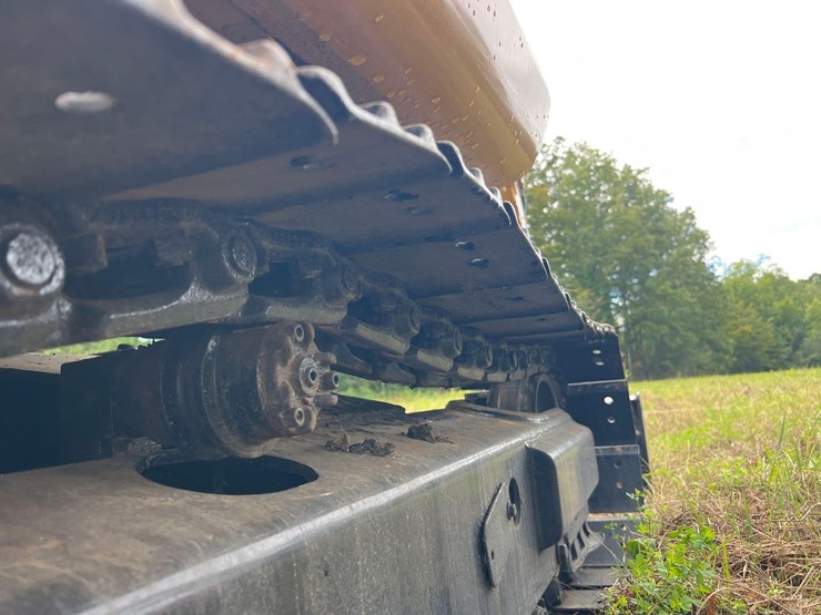 2021-caterpillar-305-image-13