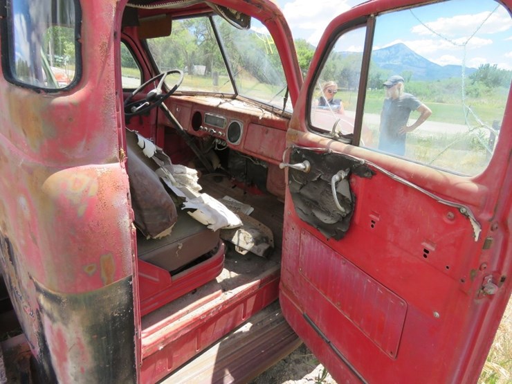 1949-dodge-b-1-d-126-pickup-image-3