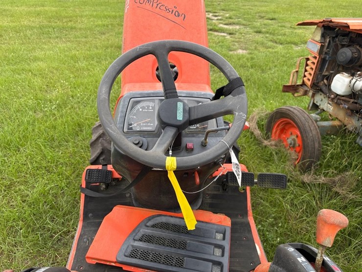 kubota-b7510-image-15