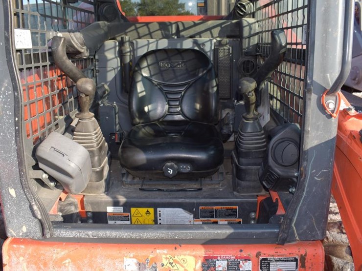 kubota-ssv75-image-13