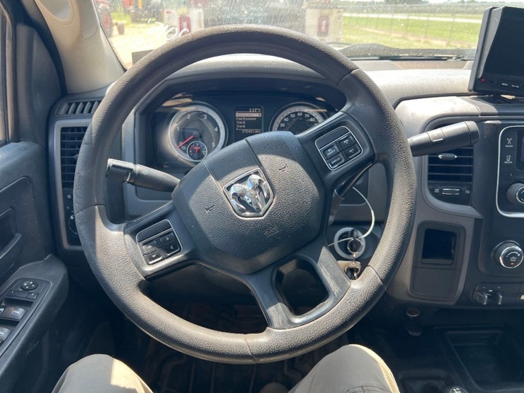 2015-dodge-ram-4500-image-38