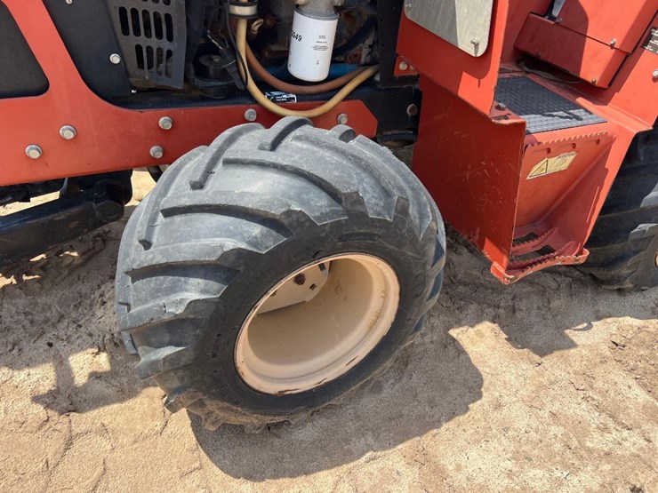2014-ditch-witch-rt45-image-12