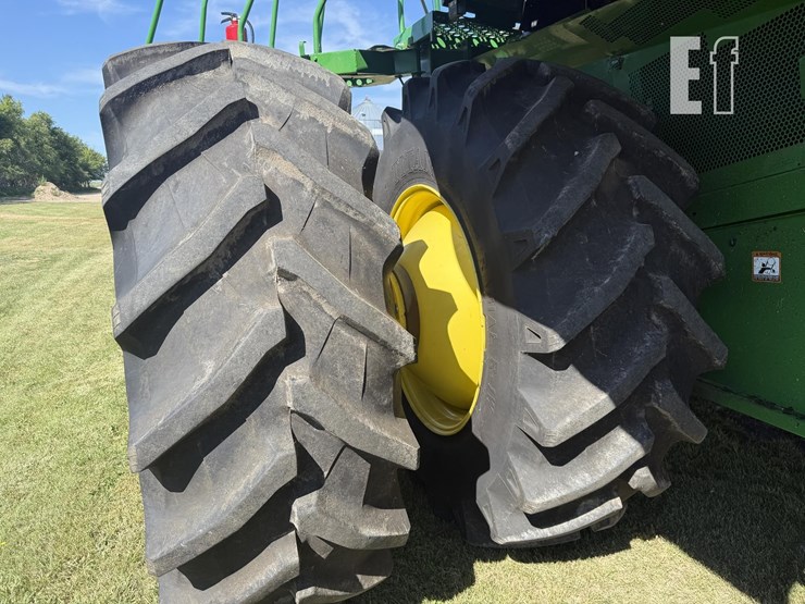 2009-john-deere-9770-sts-image-79