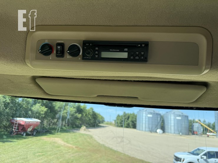 2009-john-deere-9770-sts-image-54
