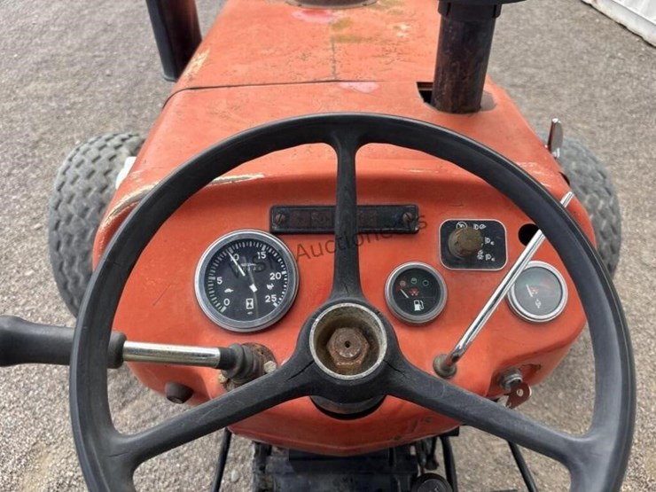 massey-ferguson-263-image-35