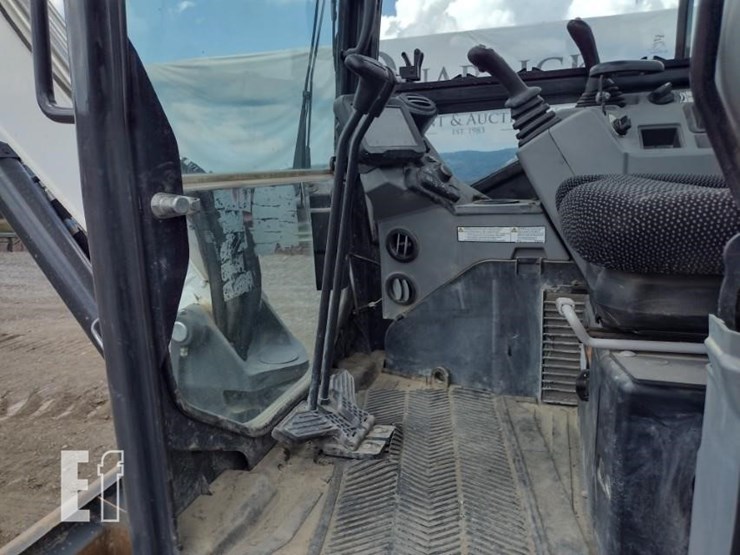 2021-bobcat-e50m-image-12