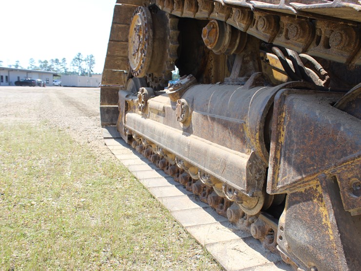 caterpillar-d5m-xl-image-11