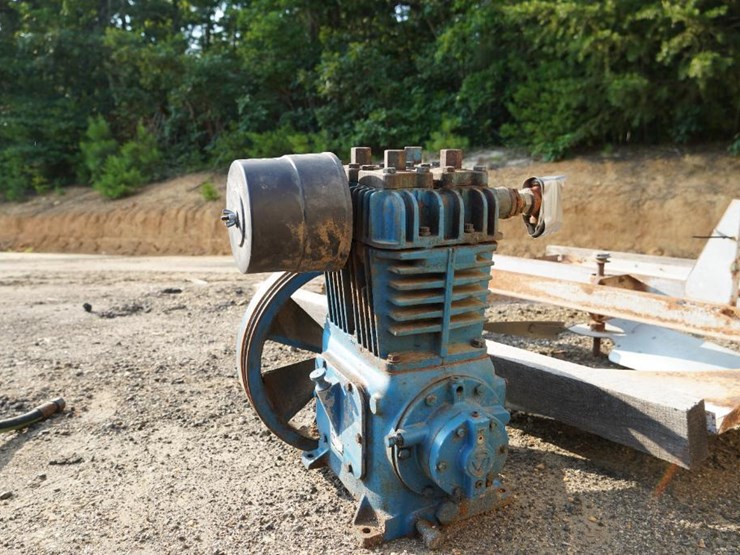 #140-•-quincy-air-compressor-image-1