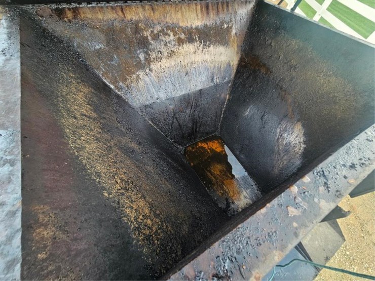 #354-•-km-industries-hot-box-asphalt-trailer-image-25