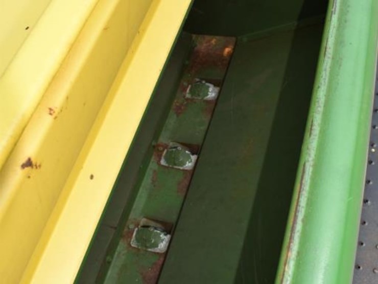 john-deere-8300-image-6