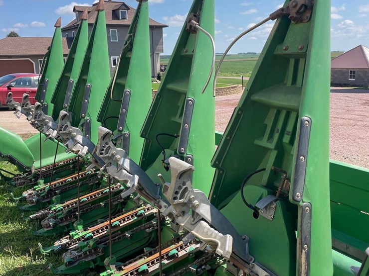 john-deere-608c-image-14
