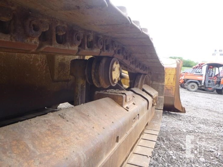 2005-caterpillar-d4g-xl-image-34