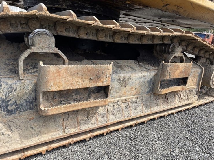 caterpillar-568-image-20