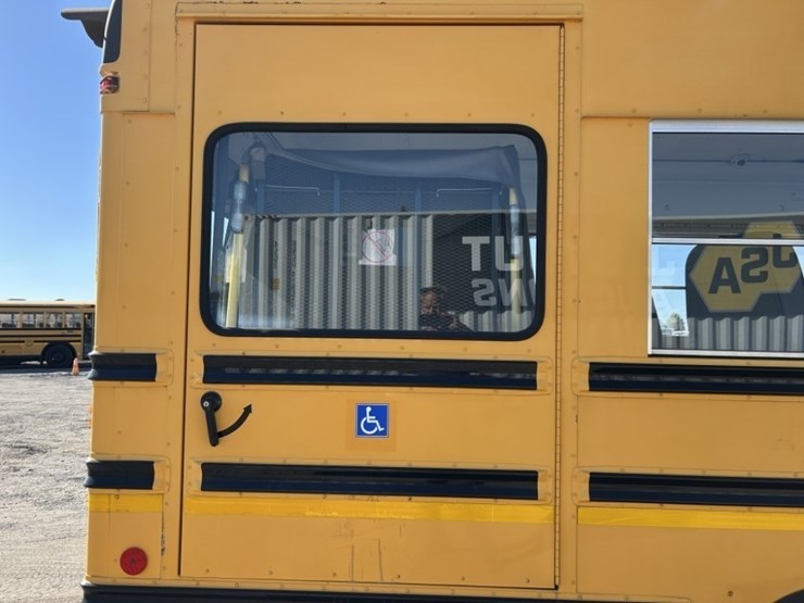 2008-chevrolet-express-school-bus-image-29