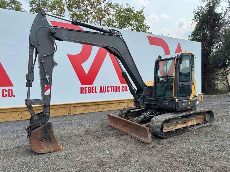 2018-volvo-ecr88d-image-2