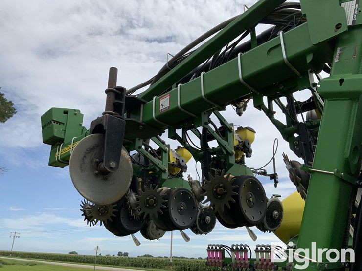 2009-john-deere-1720-ccs-image-16