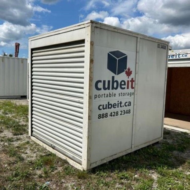 7 Ft 4 In x 8 Ft Storage Container