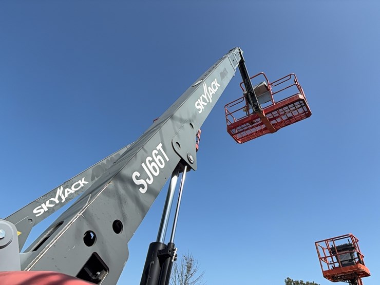 2017-skyjack-sj66t-image-9