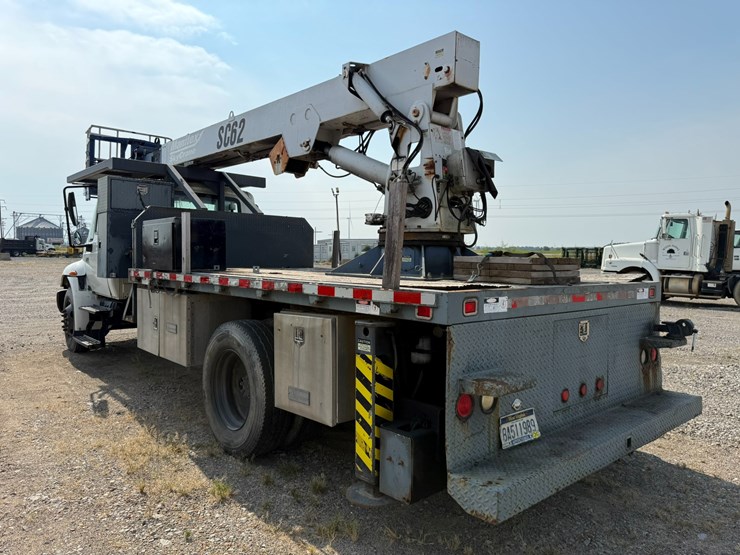 2005-international-durastar-4300-image-6