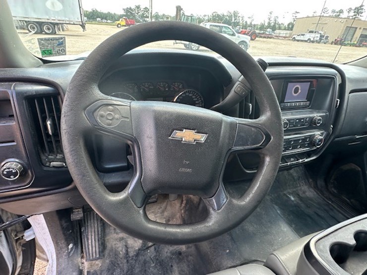 2014-chevrolet-silverado-image-36