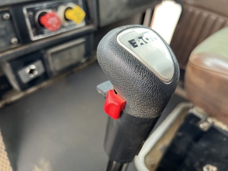 1994-kenworth-t800-image-38