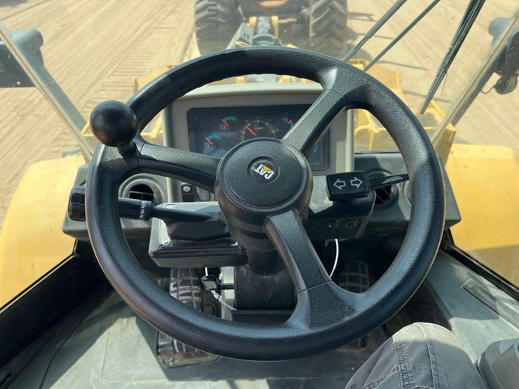 2018-caterpillar-950gc-image-33
