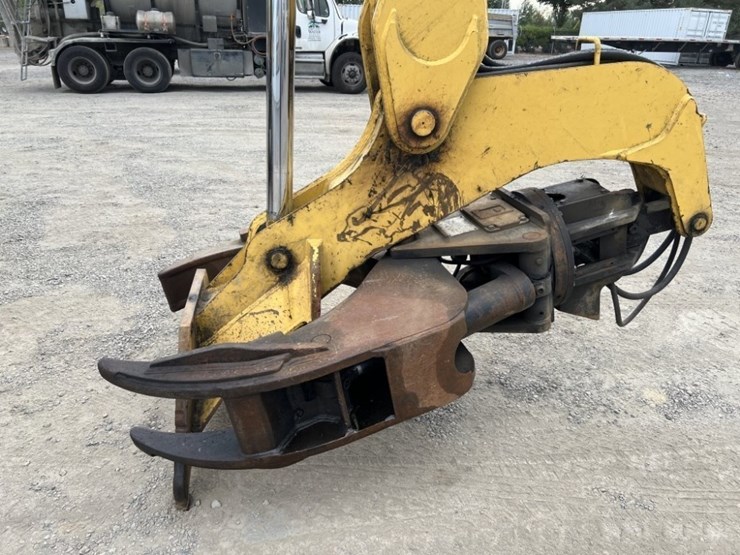 komatsu-pc240ll-image-11