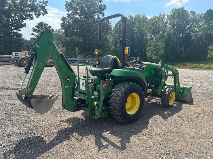 2021-john-deere-2032r-image-4