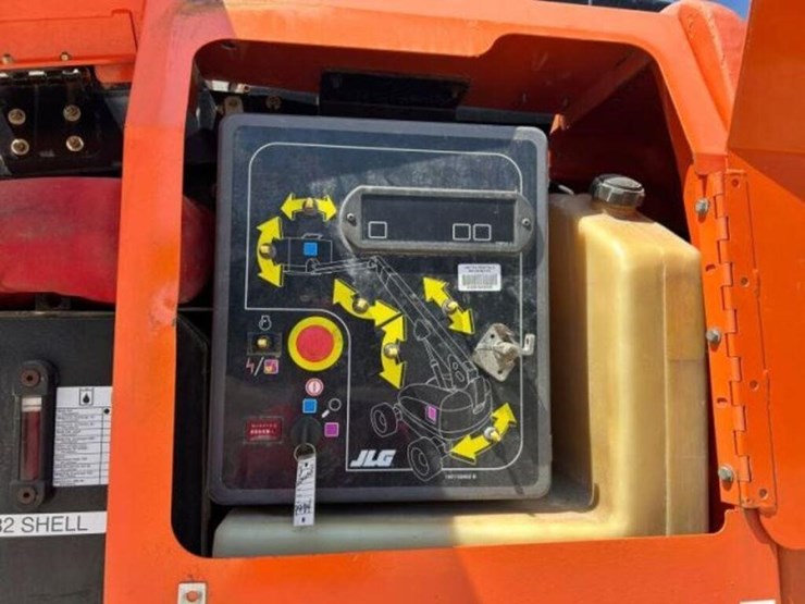 2013-jlg-660sj-image-11