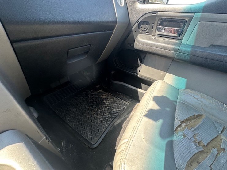 2004-ford-f150-image-43