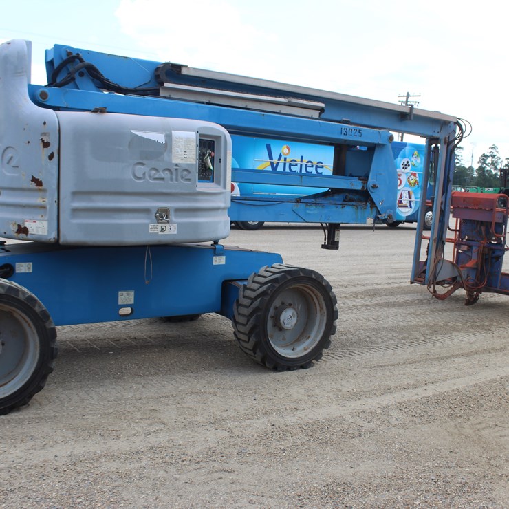 #2226 • 2013 GENIE G6034
