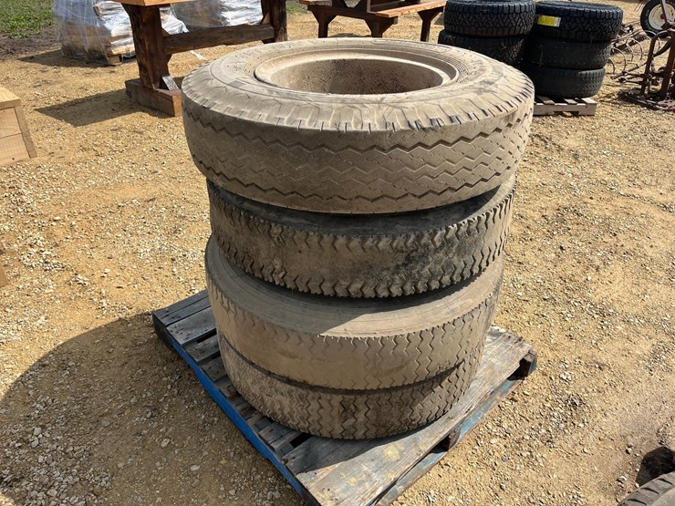 semi-tires-image-2