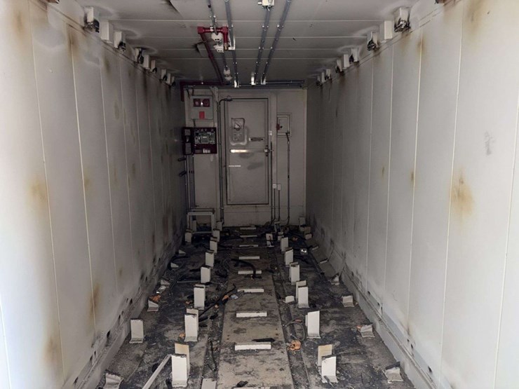 sea-container,-40’,-9’9”-tall,-96”-wide,-insulated,-as-is,*-new-buyer-responsible-for-loading-image-12