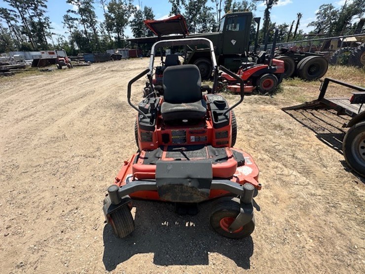 kubota-zd326-image-8
