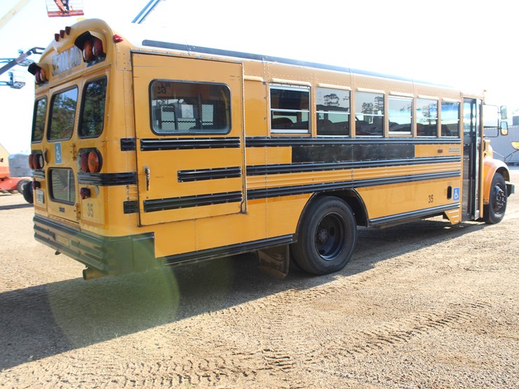 2000-international-3800-image-3