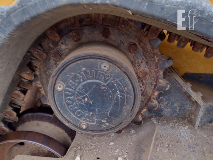 2020-deere-331g-image-28