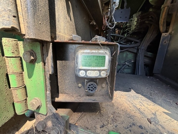 2013-deere-2954d-image-27