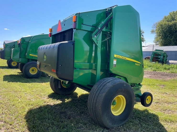 2018-john-deere-560r-image-3