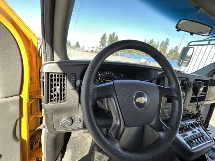 2008-chevrolet-express-school-bus-image-16