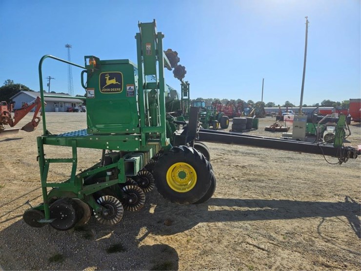 john-deere-1530-image-7