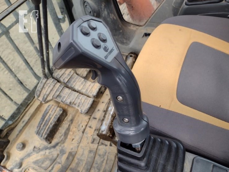 2015-doosan-dx180-lc-3-image-11