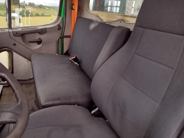 2019-18-freightliner-m2-106-rollback^title^-9506-image-14