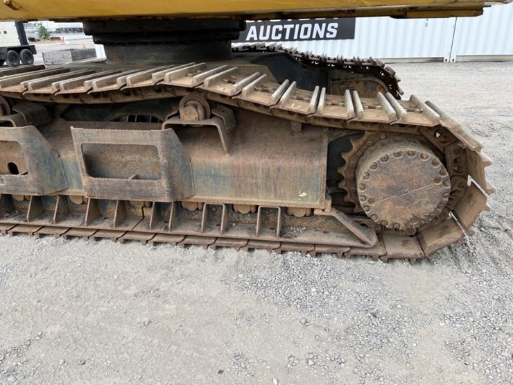 komatsu-pc240ll-image-17