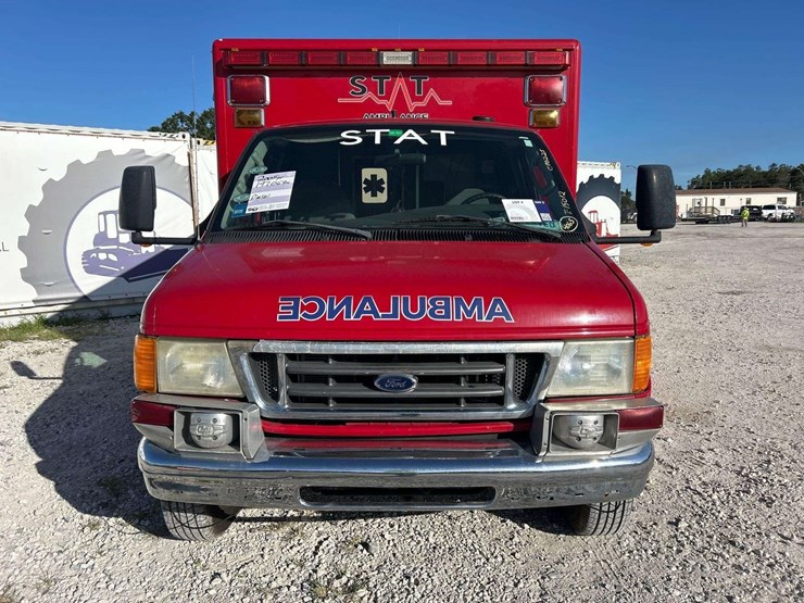 2005-ford-e450-image-34