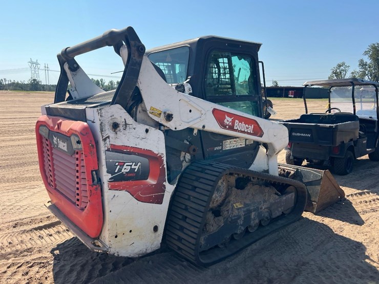 2021-bobcat-t64-image-4