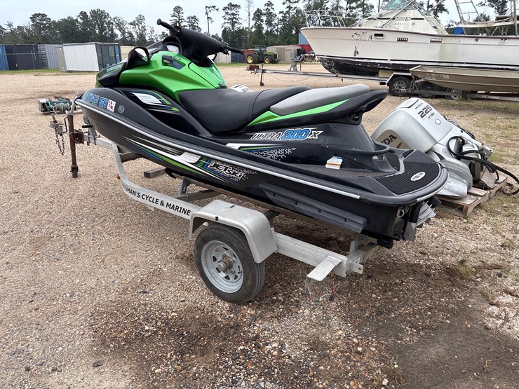 #1411-•-ultra-300fx-jet-ski-with-single-axle-trailer-image-4
