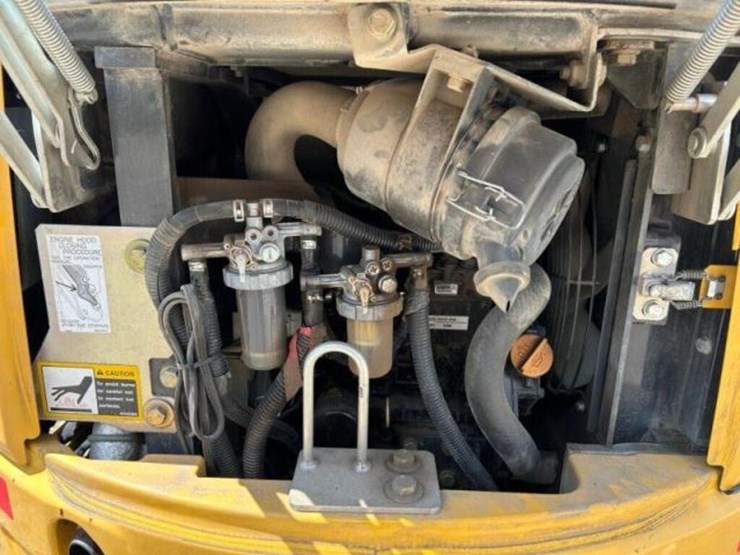 2016-deere-17g-image-15