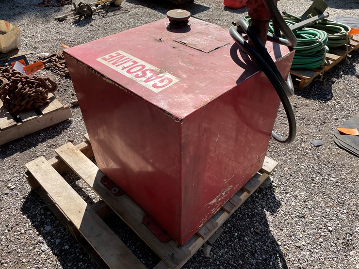 #1672-•-gas-fuel-tank-with-hand-crank-pump-image-6