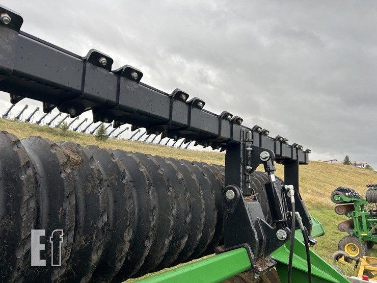 2021-john-deere-2680h-image-34